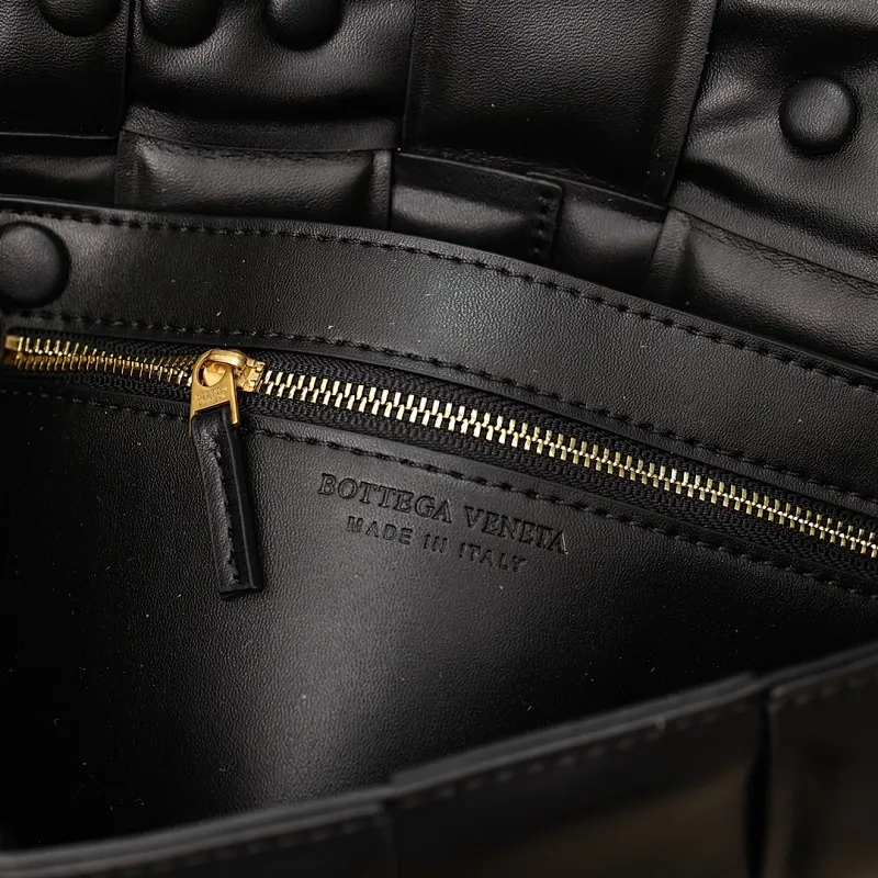 All Categories Official Website "Brand Women's Bags" Women's Bags 💙 BV 2025 Official Website New BV Crossbody Bag